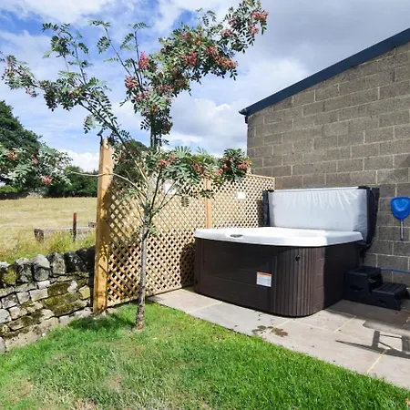 2 Bed In Summerbridge Oc-o32940